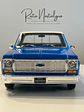 Chevrolet C10 Cheyenne Super 1974 azul/blanco – Maisto 1:18 Special Edition pick up clásica americana - Miniatura 2