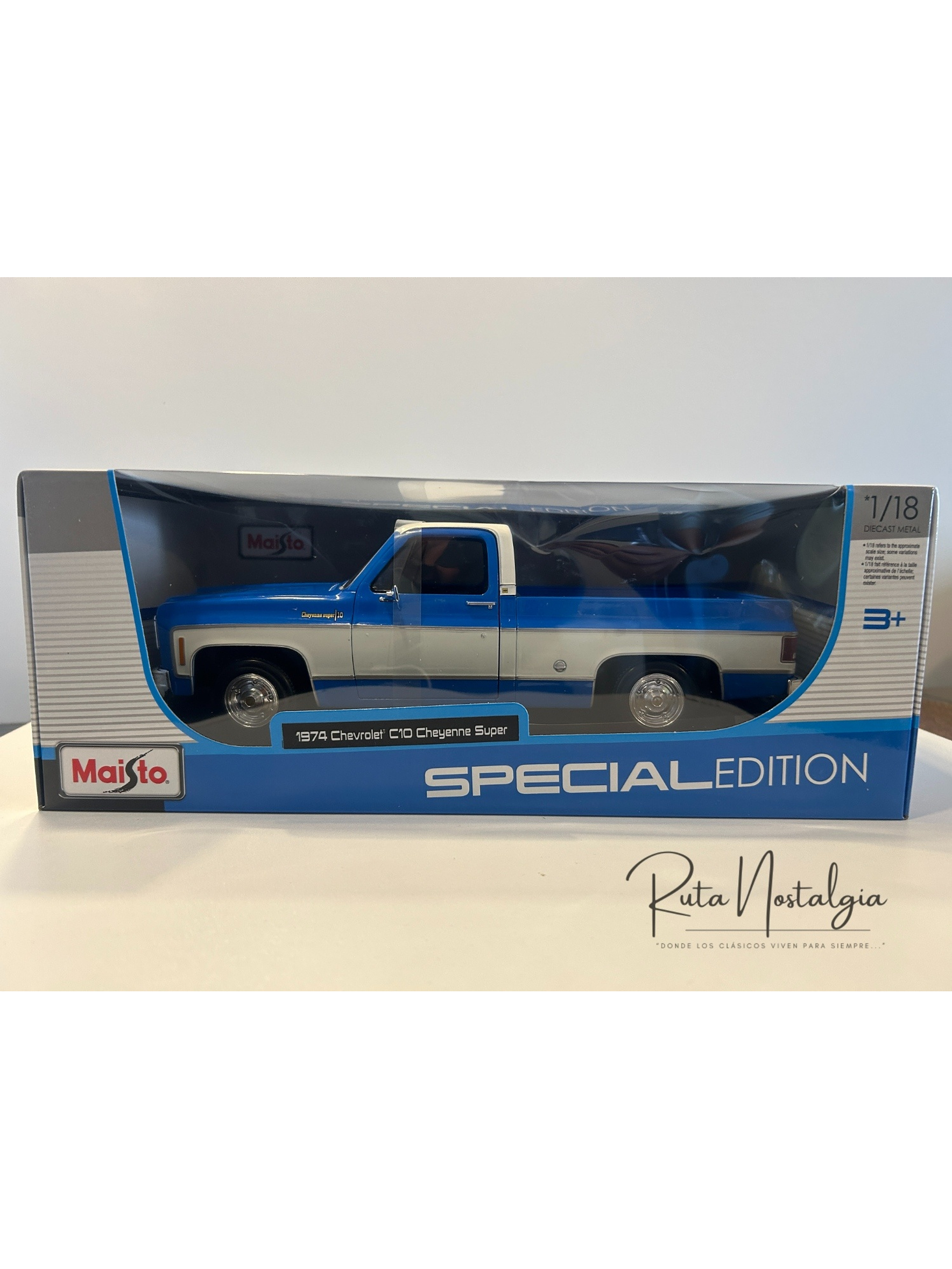 Chevrolet C10 Cheyenne Super 1974 azul/blanco – Maisto 1:18 Special Edition pick up clásica americana 10