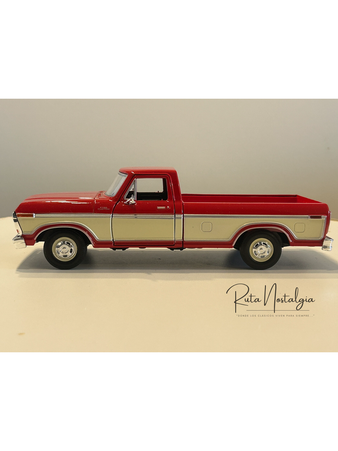 Ford F-150 Custom 1979 Motormax 1:24 – Pickup clásica americana para coleccionistas y amantes del transporte  7