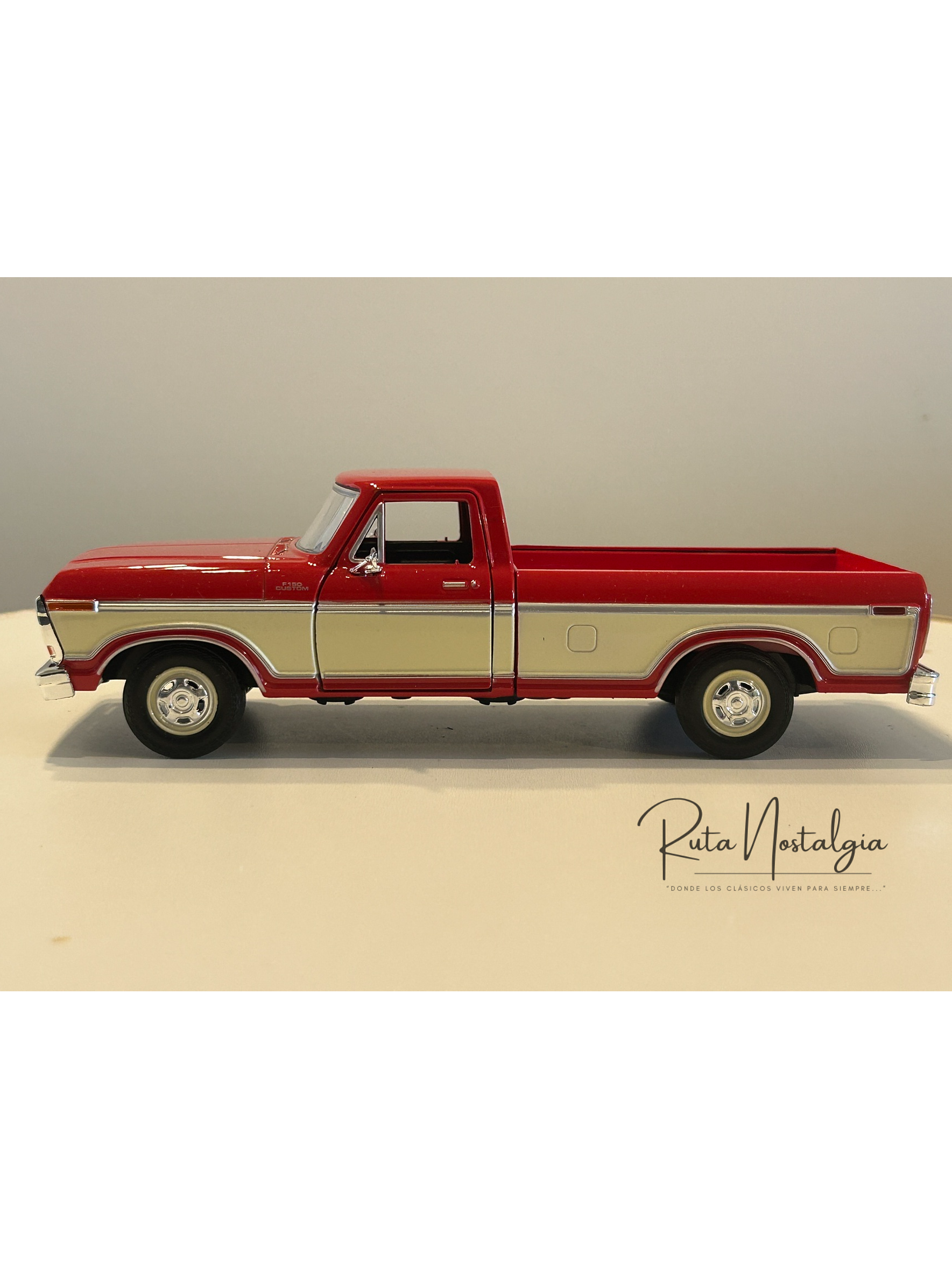 Ford F-150 Custom 1979 Motormax 1:24 – Pickup clásica americana para coleccionistas y amantes del transporte  7
