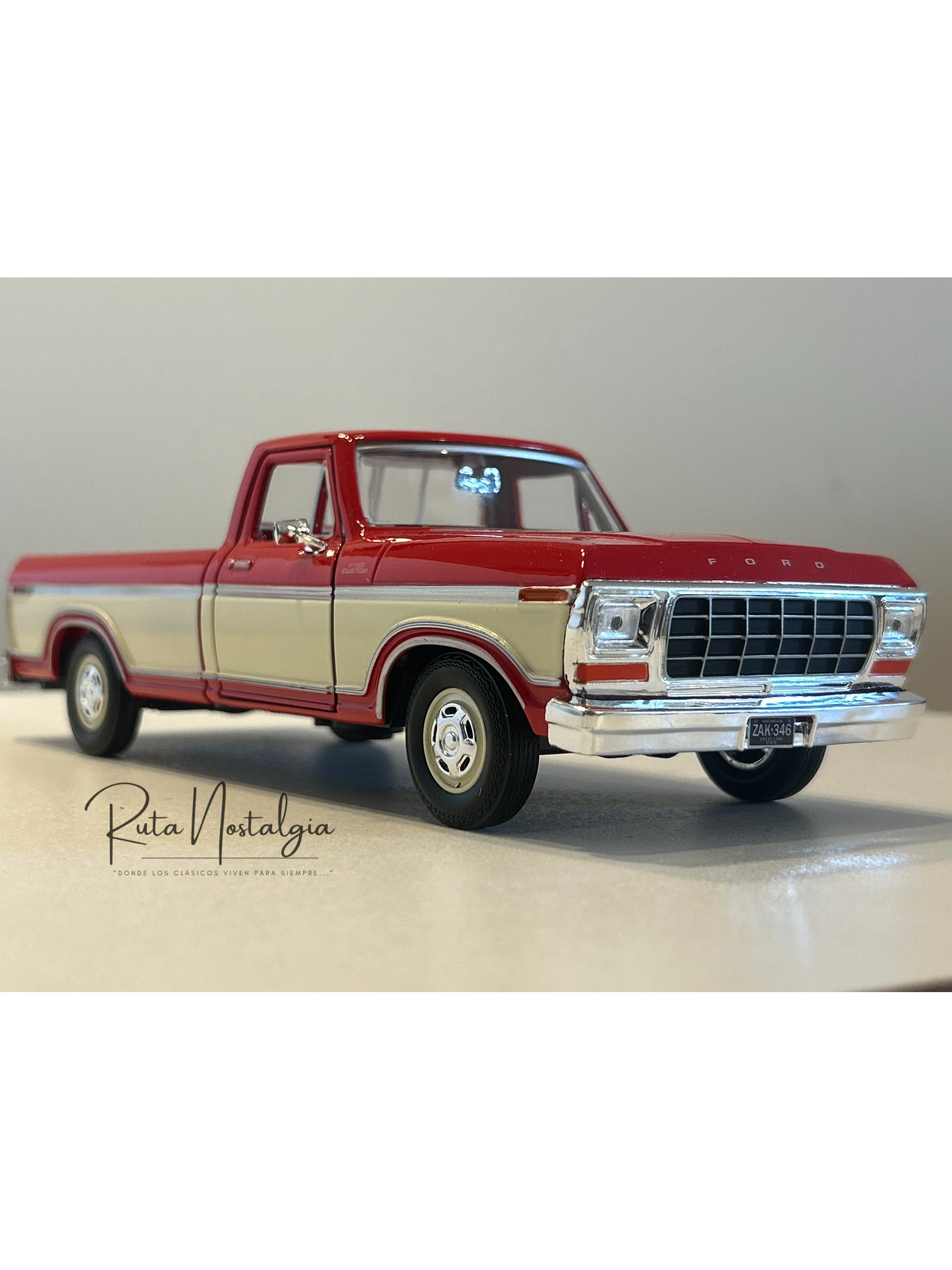 Ford F-150 Custom 1979 Motormax 1:24 – Pickup clásica americana para coleccionistas y amantes del transporte  8
