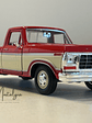 Ford F-150 Custom 1979 Motormax 1:24 – Pickup clásica americana para coleccionistas y amantes del transporte  - Miniatura 8