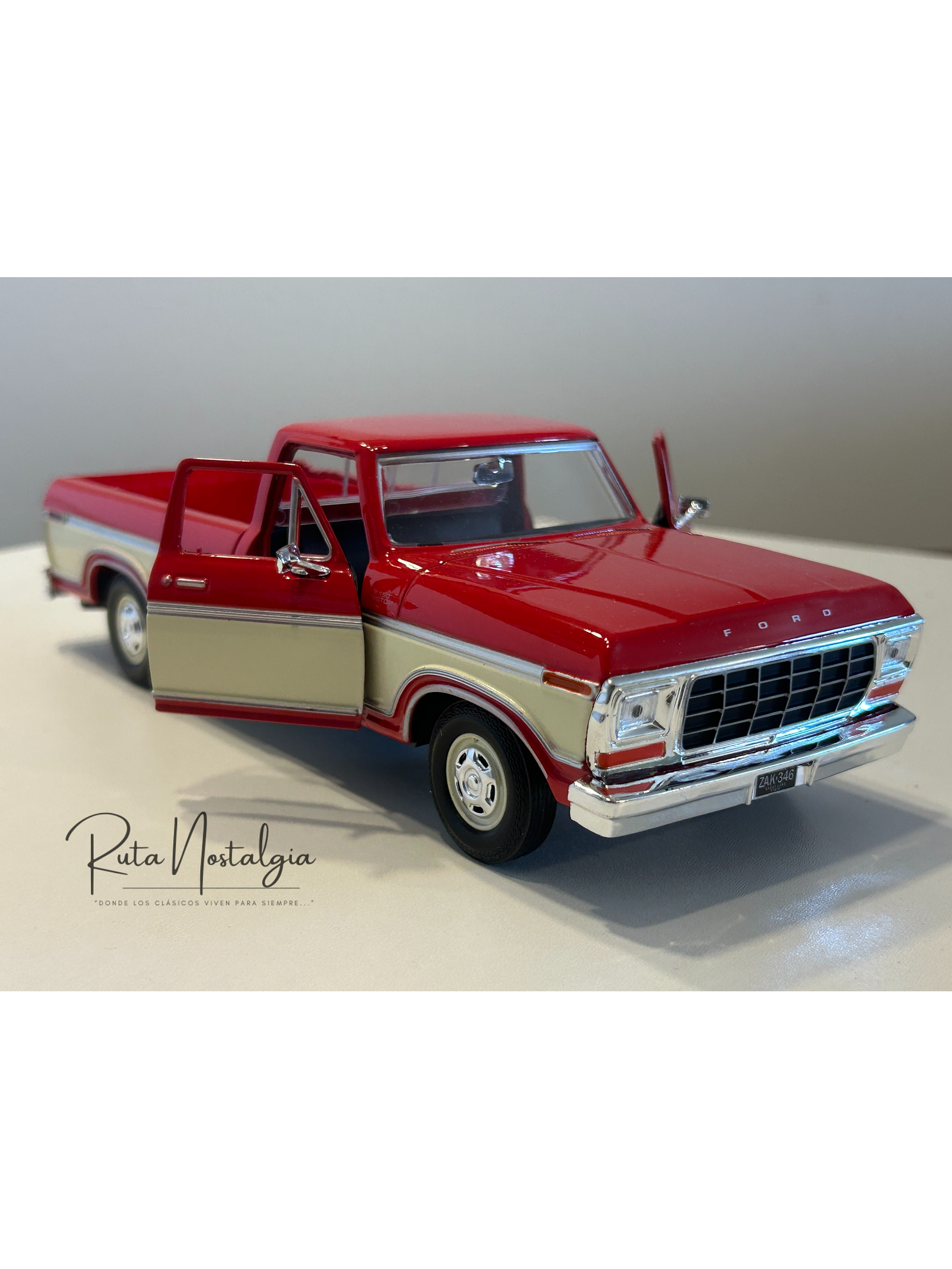 Ford F-150 Custom 1979 Motormax 1:24 – Pickup clásica americana para coleccionistas y amantes del transporte  3