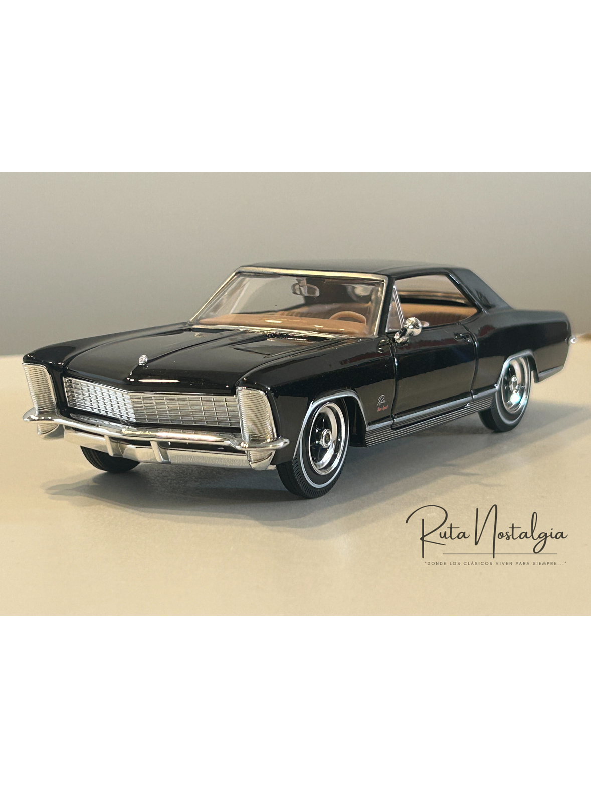 Buick Riviera 1965 negro Maisto 1:26 – Ruta Nostalgia