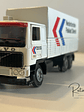 Volvo F12 “Nederlandse Pakket Dienst” Tekno 1:50 – Camión con remolque clásico holandés de reparto de paquetes - Miniatura 2