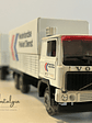 Volvo F12 “Nederlandse Pakket Dienst” Tekno 1:50 – Camión con remolque clásico holandés de reparto de paquetes - Miniatura 11