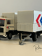 Volvo F12 “Nederlandse Pakket Dienst” Tekno 1:50 – Camión con remolque clásico holandés de reparto de paquetes - Miniatura 1