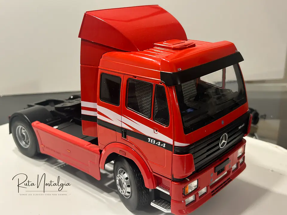 Camión Mercedes-Benz 1844 SK II (1994) | MCG 1:18 9