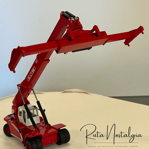 Modelo de grúa contenedores KDW 1:50 – Reach Stacker 40’ en aleación metálica