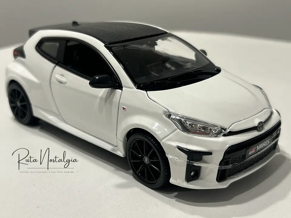 Auto Toyota Yaris GR (2021) | Maisto Escala 1:24 10
