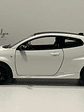 Toyota GR Yaris 2021 blanco Maisto 1:24 – Deportivo GR-Four a escala coleccionable - Miniatura 9
