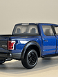 Motormax Ford F-150 Raptor 2017 azul metálico 1:24 – Pickup off-road ícono de Ford Performance - Miniatura 6