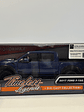 Motormax Ford F-150 Raptor 2017 azul metálico 1:24 – Pickup off-road ícono de Ford Performance - Miniatura 10