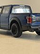 Motormax Ford F-150 Raptor 2017 azul metálico 1:24 – Pickup off-road ícono de Ford Performance - Miniatura 7
