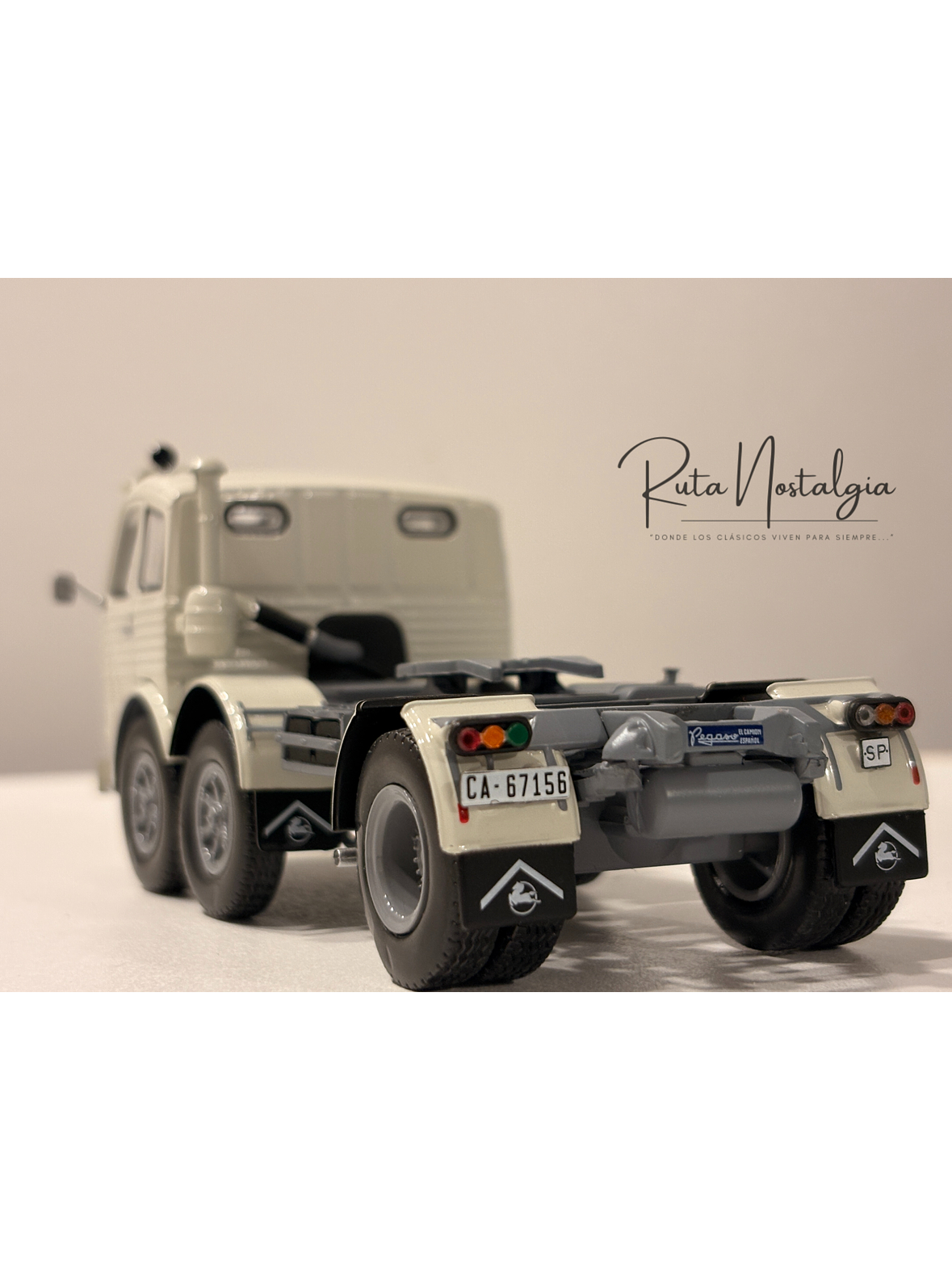 Pegaso 2045 (1968) Salvat 1:43 – Tractocamión clásico español 6x2 para coleccionistas  6