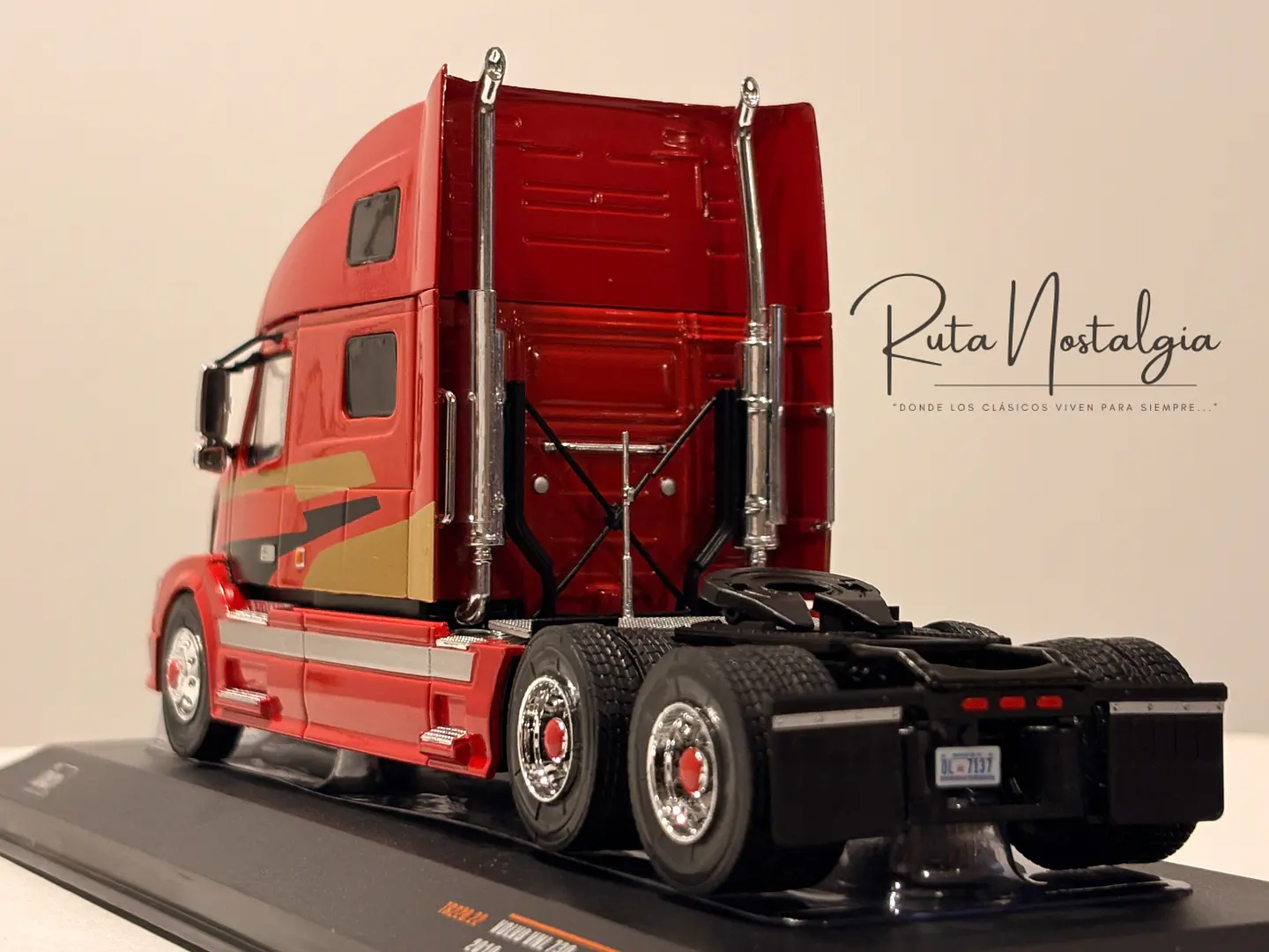 Camión Volvo VNL 730 (2010) | IXO Escala 1:43 6