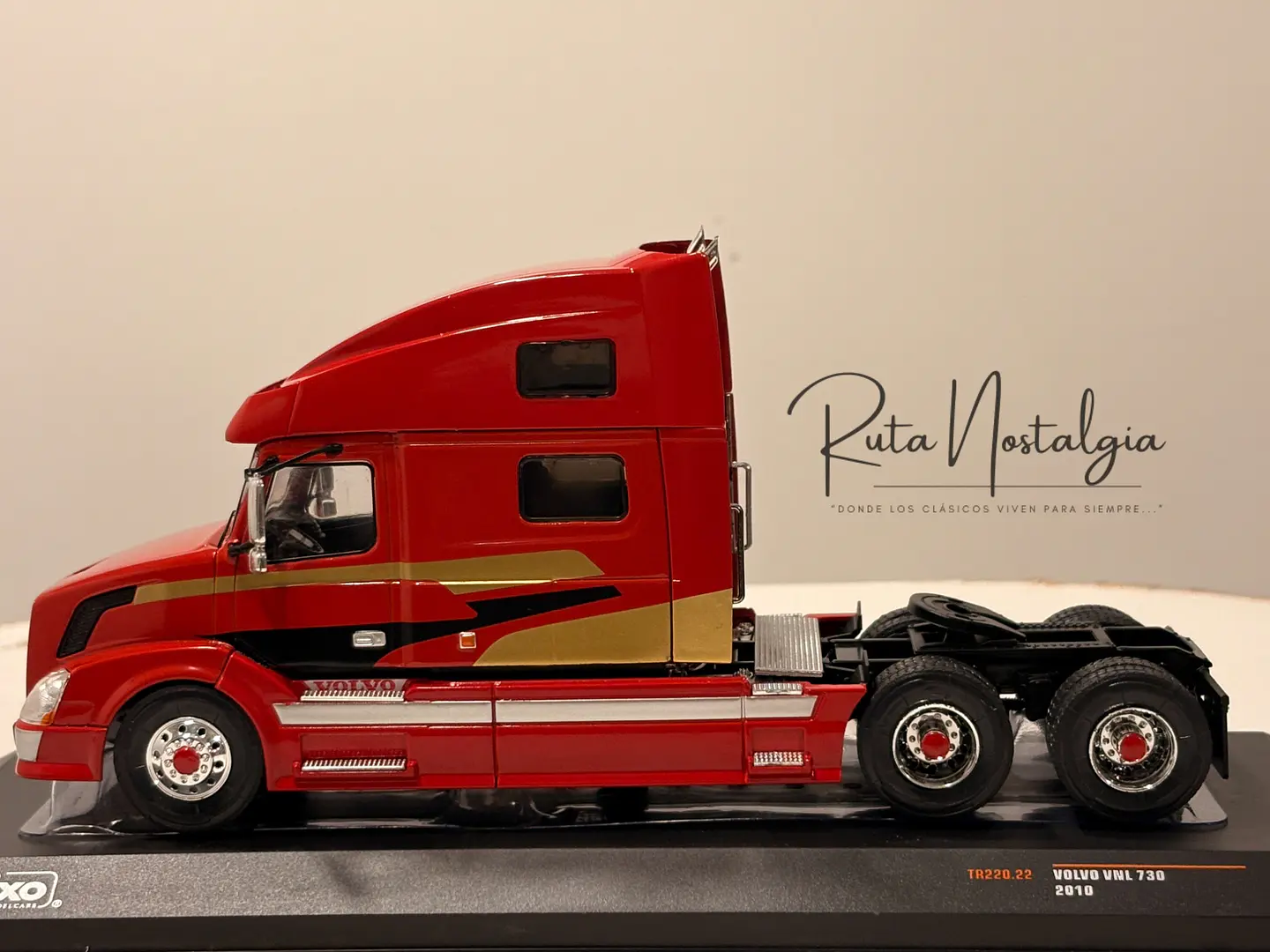 Camión Volvo VNL 730 (2010) | IXO Escala 1:43 7