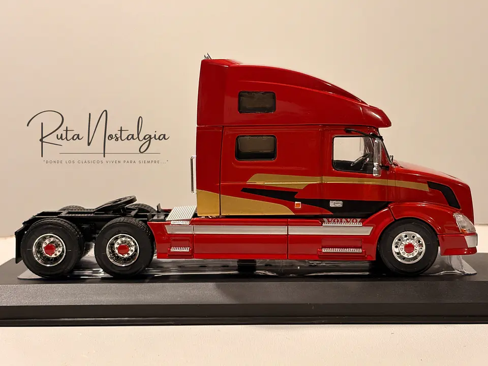 Camión Volvo VNL 730 (2010) | IXO Escala 1:43 4