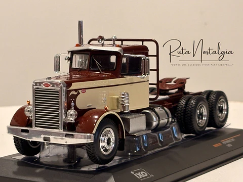 Peterbilt 281 (1955) | IXO Models - Camión a escala 1:43