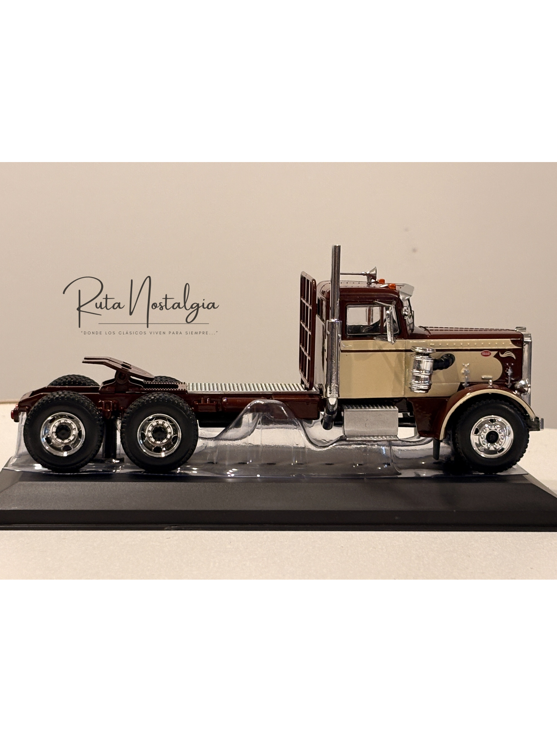 Peterbilt 281 (1955). IXO Models 1:43 – tractocamión clásico americano de colección 2
