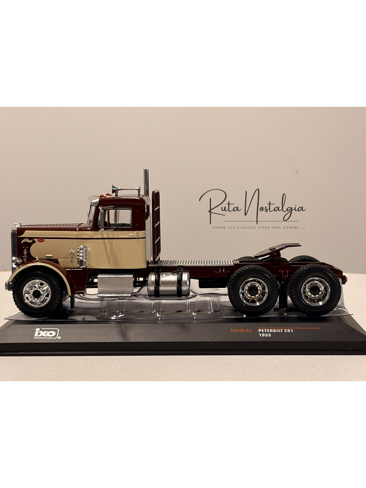 Peterbilt 281 (1955). IXO Models 1:43 – tractocamión clásico americano de colección 5