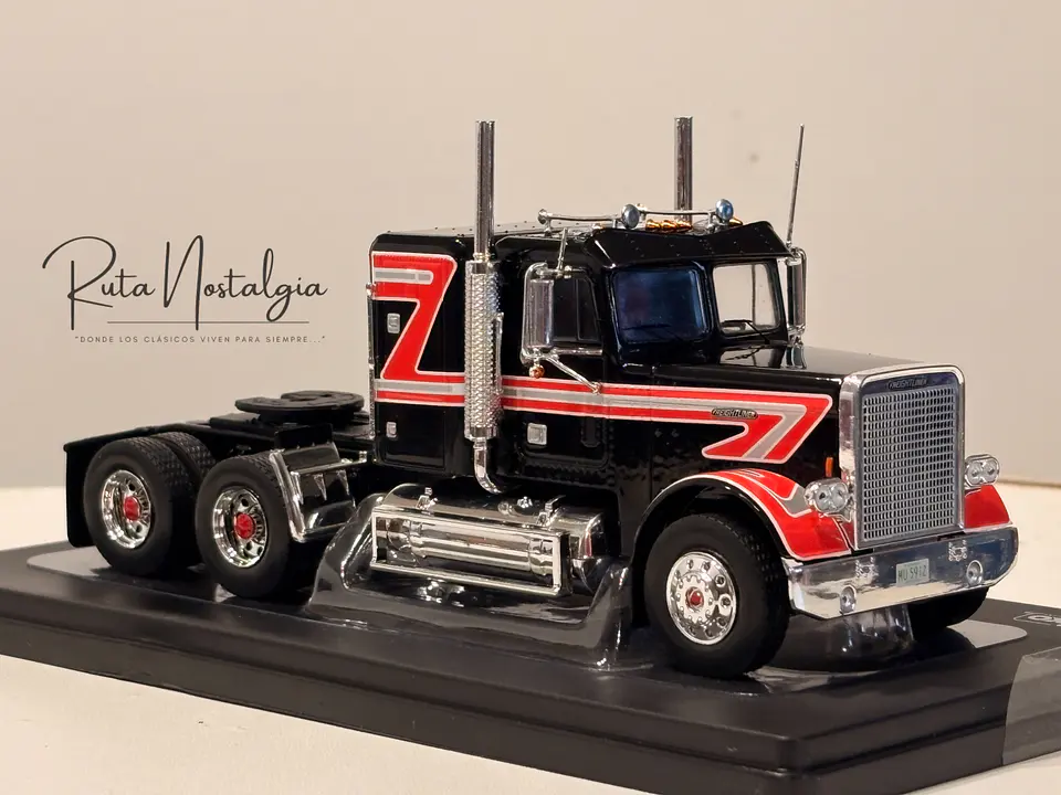 Camión Freightliner FLC 120 64T (1977) | IXO 1:43 10