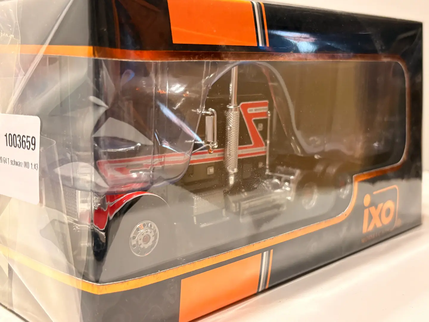 Camión Freightliner FLC 120 64T (1977) | IXO 1:43 16