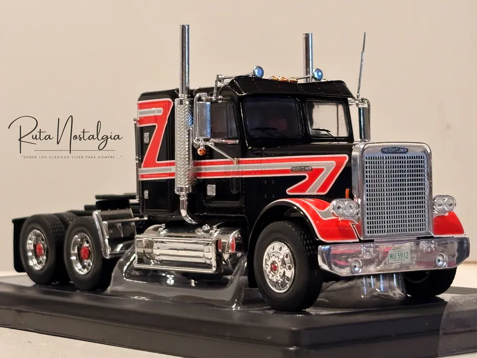 Camión Freightliner FLC 120 64T (1977) | IXO 1:43 15