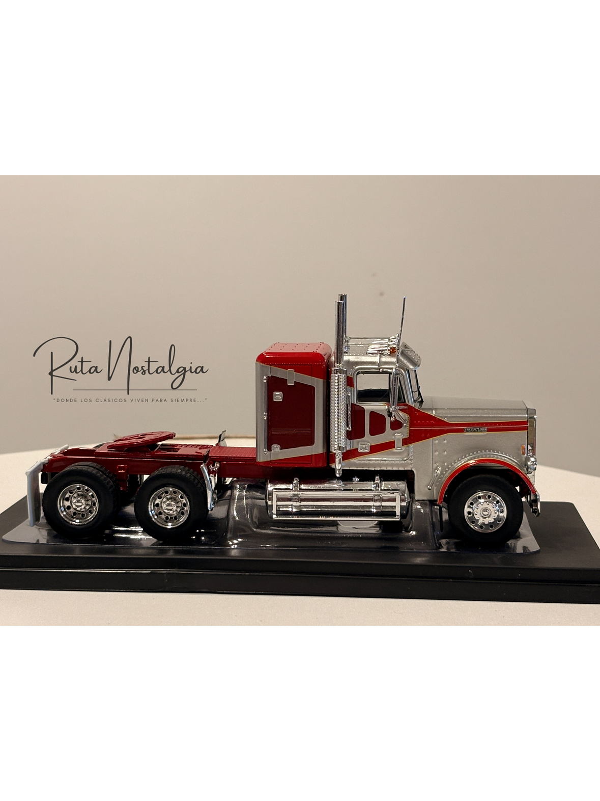 Freightliner FLA 1993 IXO Models 1:43 – camión cabover clásico americano de colección 9