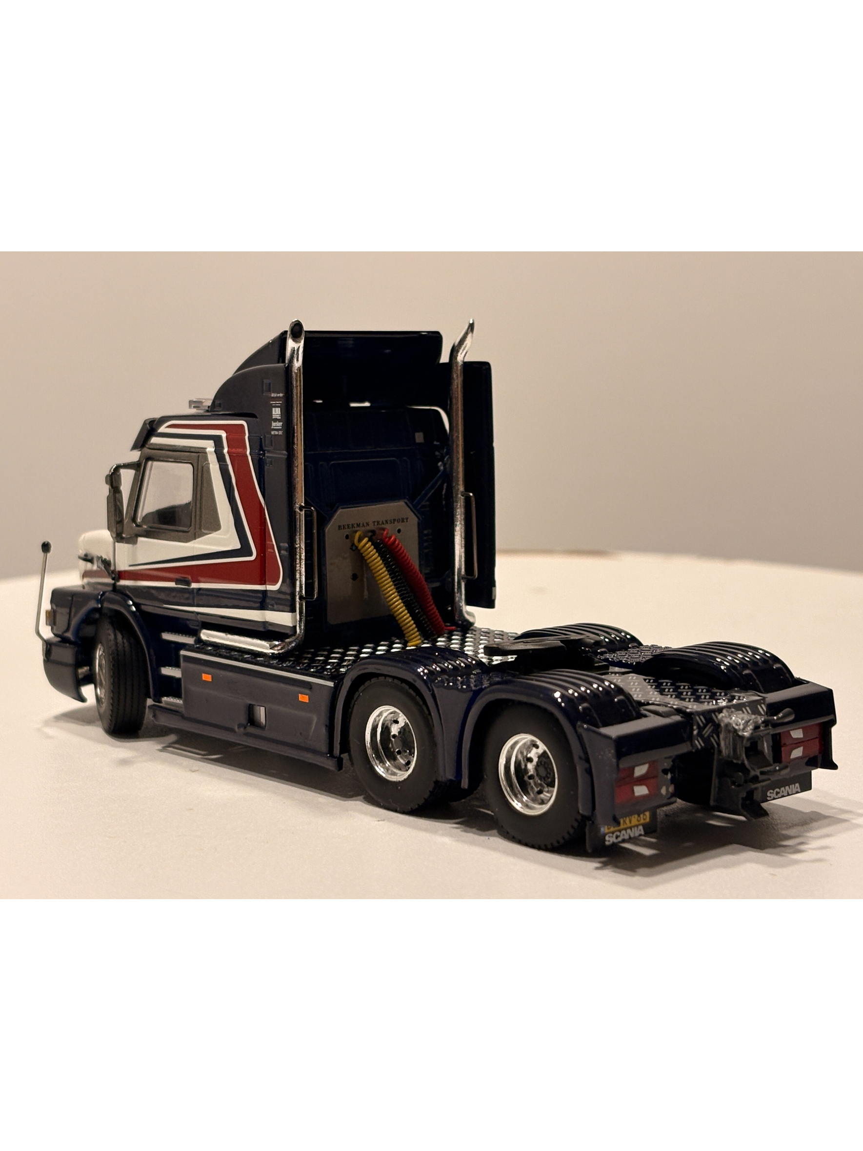 Scania 3 Series Torpedo 6x2 Beekman Transport WSI 1:50 – tractocamión clásico europeo de colección 10