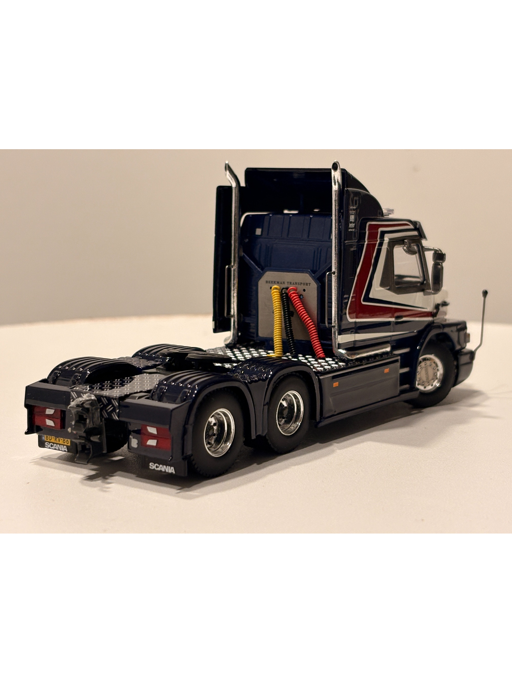 Scania 3 Series Torpedo 6x2 Beekman Transport WSI 1:50 – tractocamión clásico europeo de colección 5