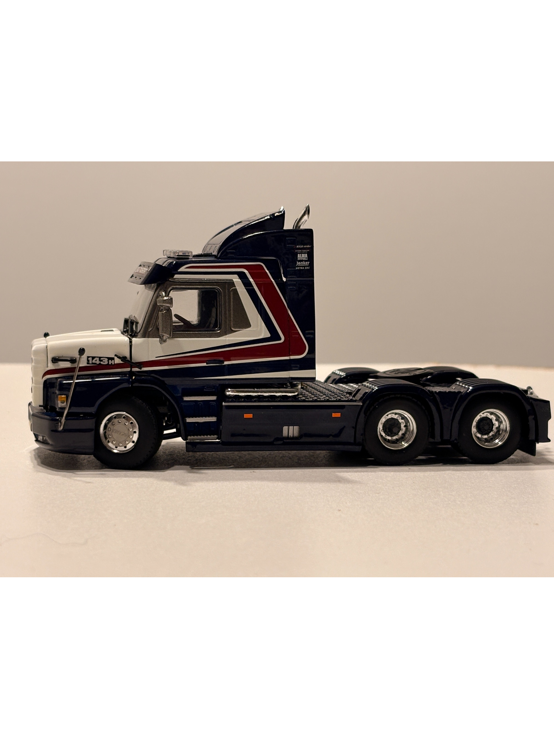 Scania 3 Series Torpedo 6x2 Beekman Transport WSI 1:50 – tractocamión clásico europeo de colección 8