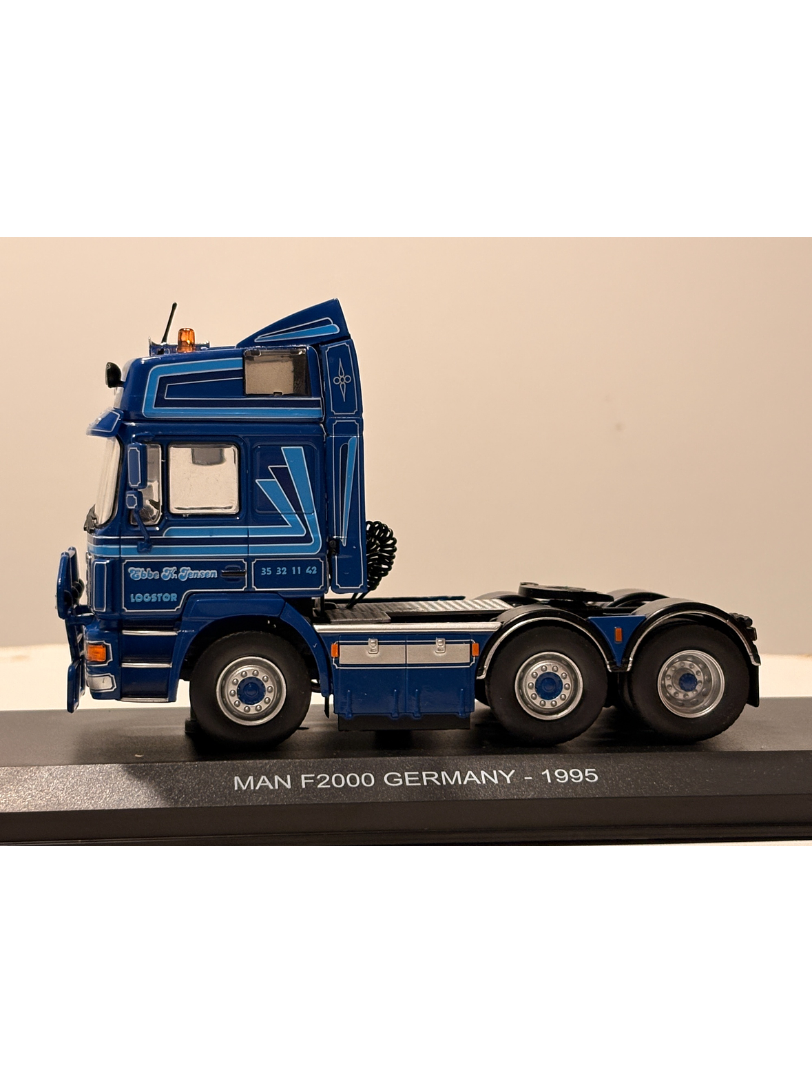 MAN F2000 1995 azul decorado Hachette 1:43 – camión europeo tuning de colección para fanáticos del transporte pesado 7