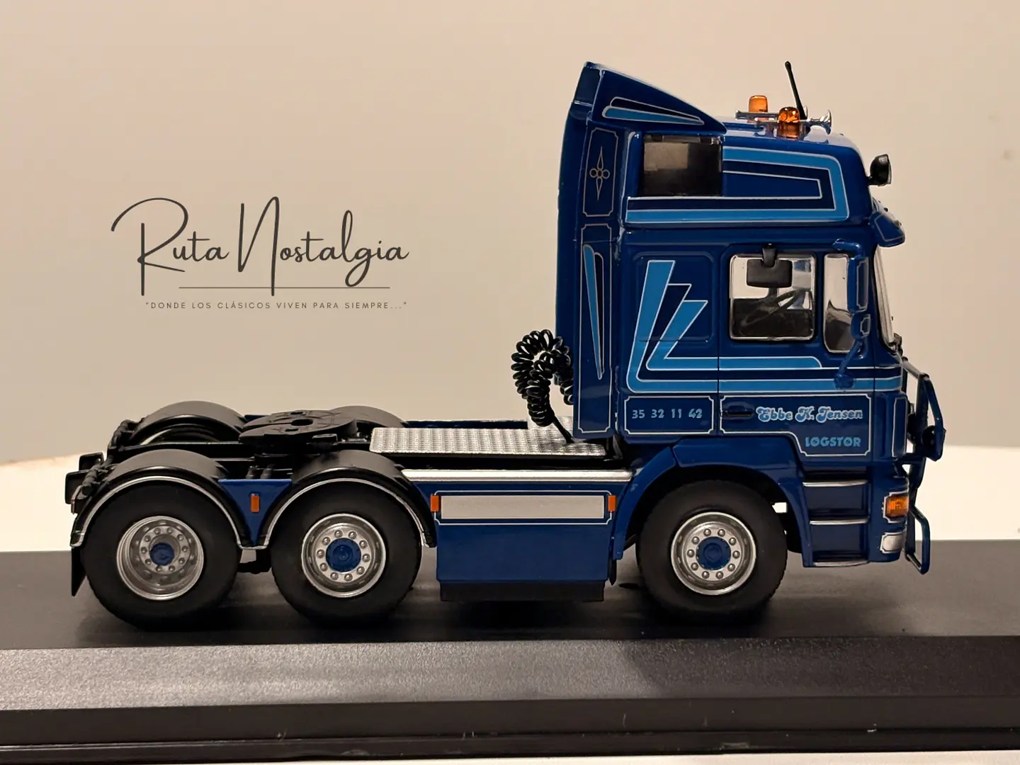 Camión MAN F2000 (1995) | IXO 1:43 Coleccionable 6