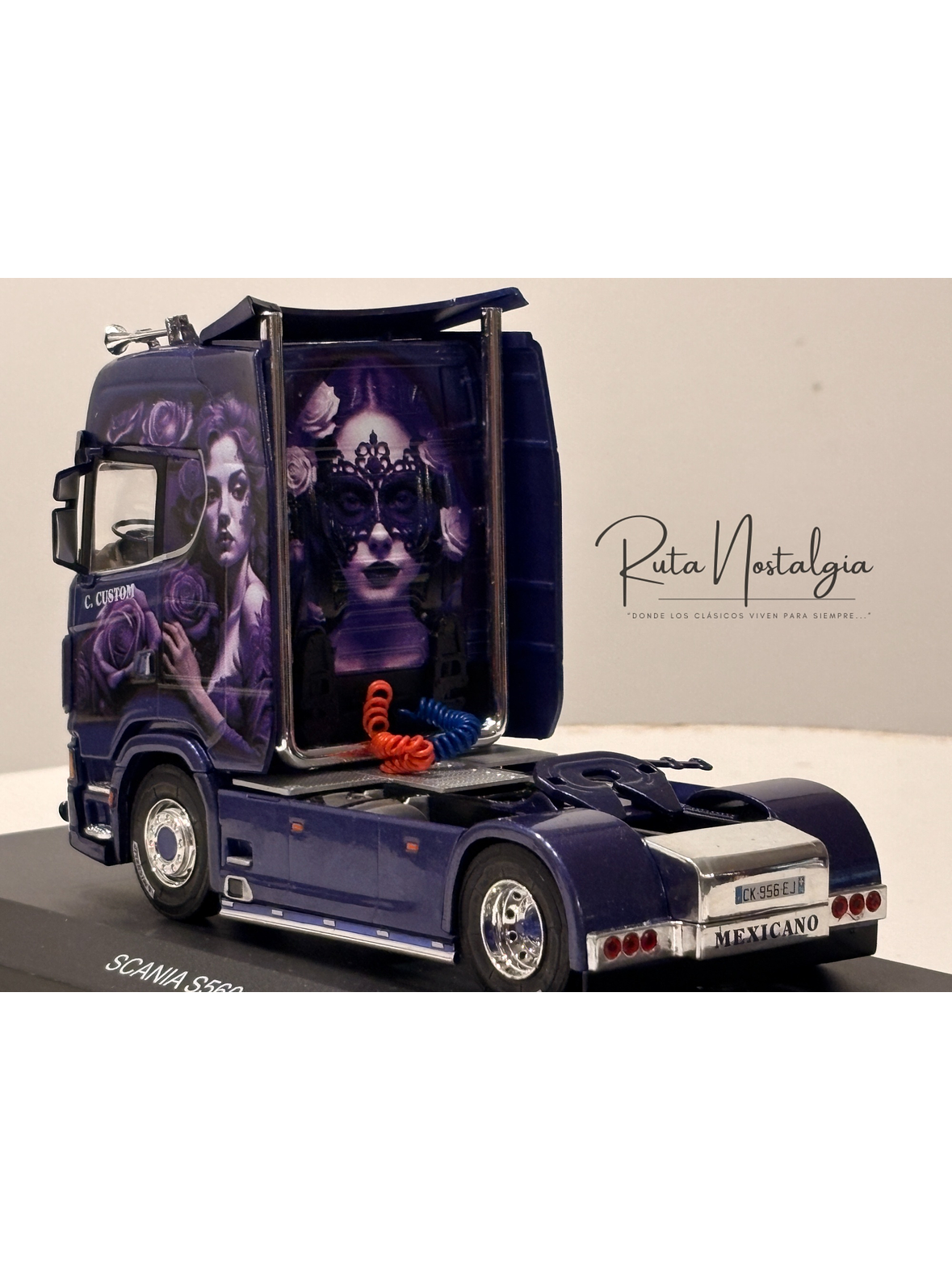 Scania S560 2022 púrpura tuning Hachette 1:43 – camión europeo moderno de colección Truck Tuning  5