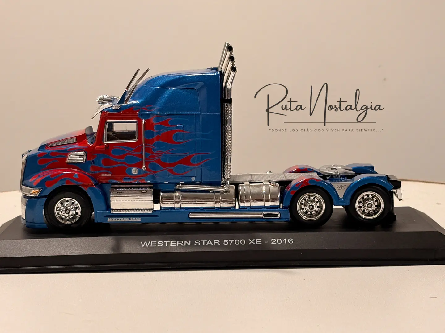 Camión Western Star 5700 XE TUNING  (2016) | HACHETTE 1:43 3