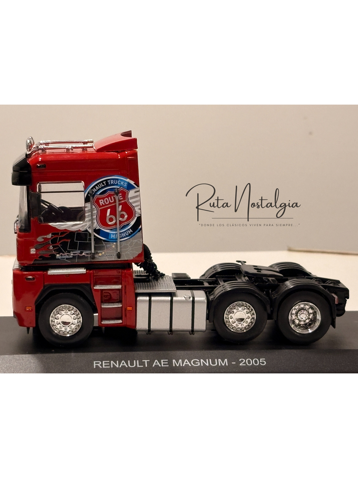 Renault AE Magnum Route 66 1:43 Hachette – Camión tuning europeo de colección | Ruta Nostalgia Chile 3