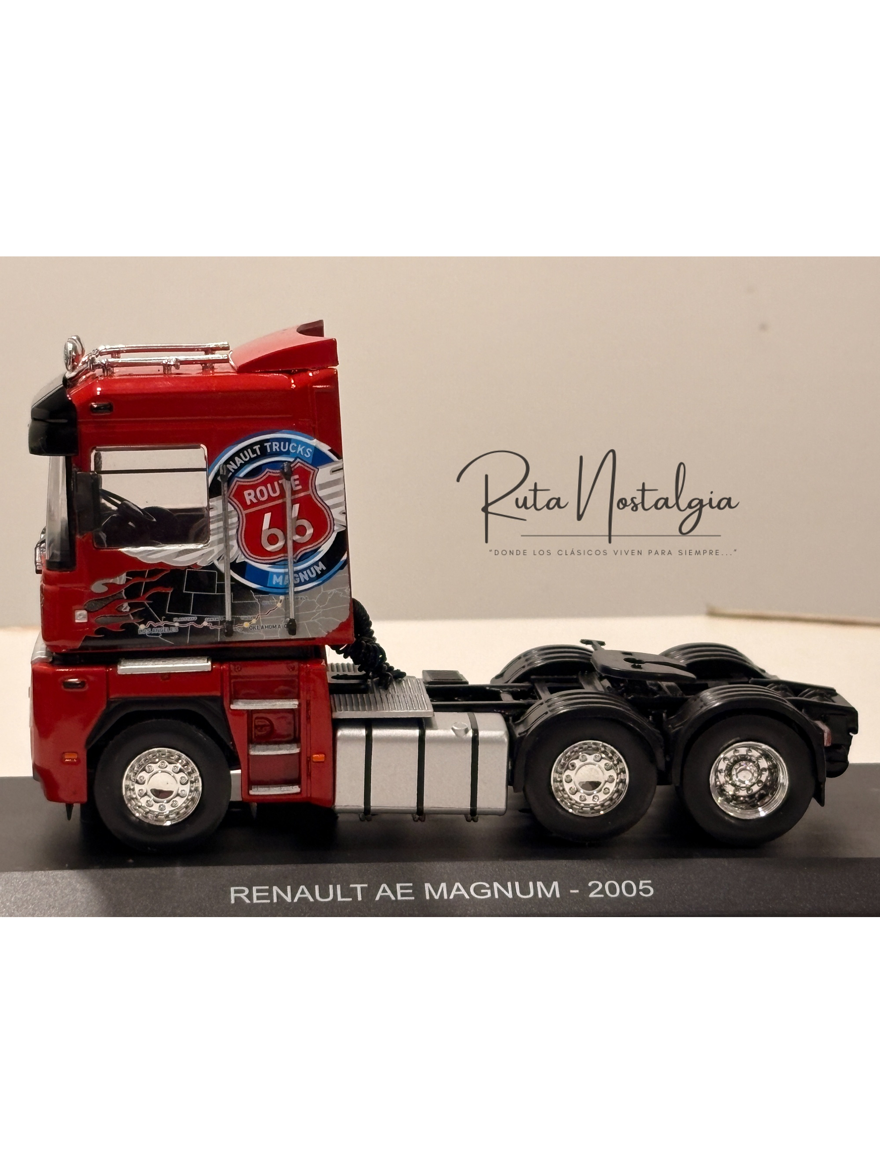 Renault AE Magnum Route 66 1:43 Hachette – Camión tuning europeo de colección | Ruta Nostalgia Chile 3