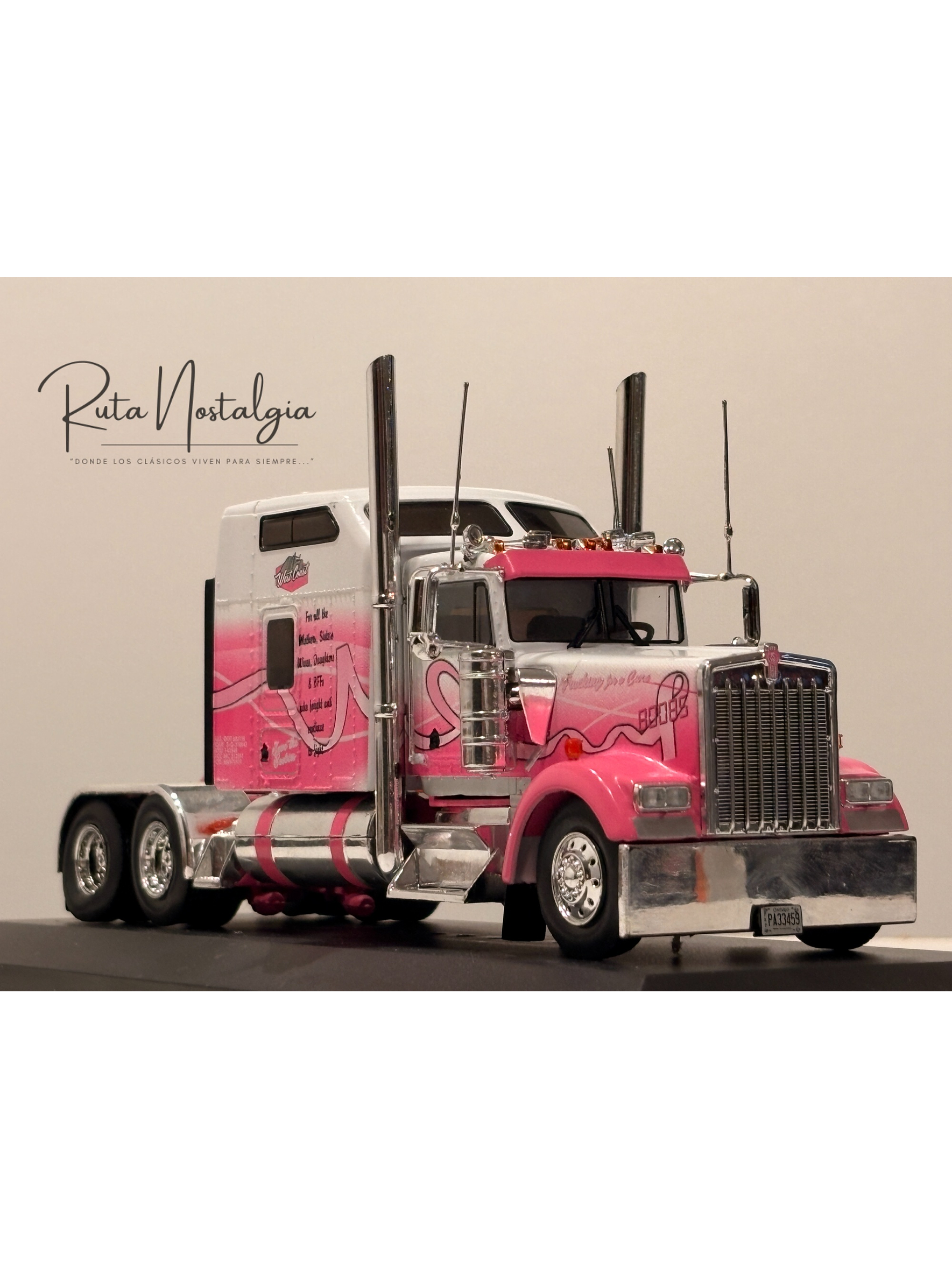 Kenworth W900 1998 Breast Cancer Awareness 1:43 Hachette | Camión tuning americano de colección en Chile 3