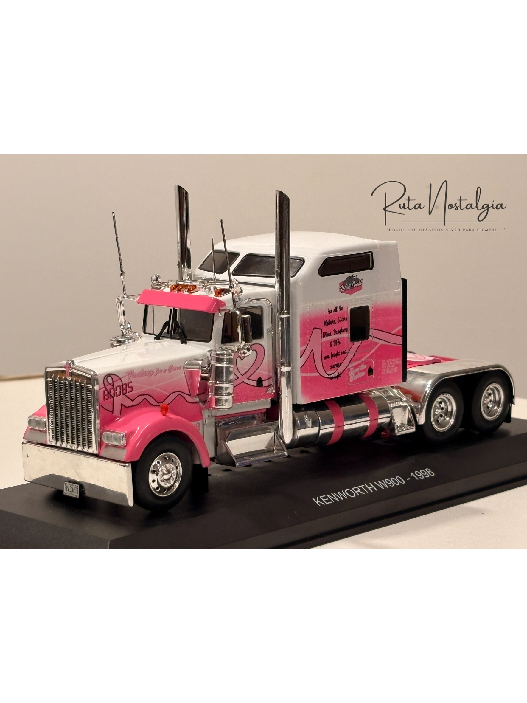 Kenworth W900 1998 Breast Cancer Awareness 1:43 Hachette | Camión tuning americano de colección en Chile 1