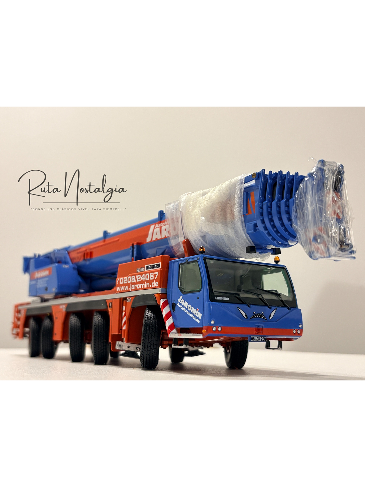NZG Liebherr LTM 1250-5.1 modelos “Jaromin” / “Fujimoto Juki” 1:50 | Grúa móvil telescópica de colección premium - edición limitada en Chile 1