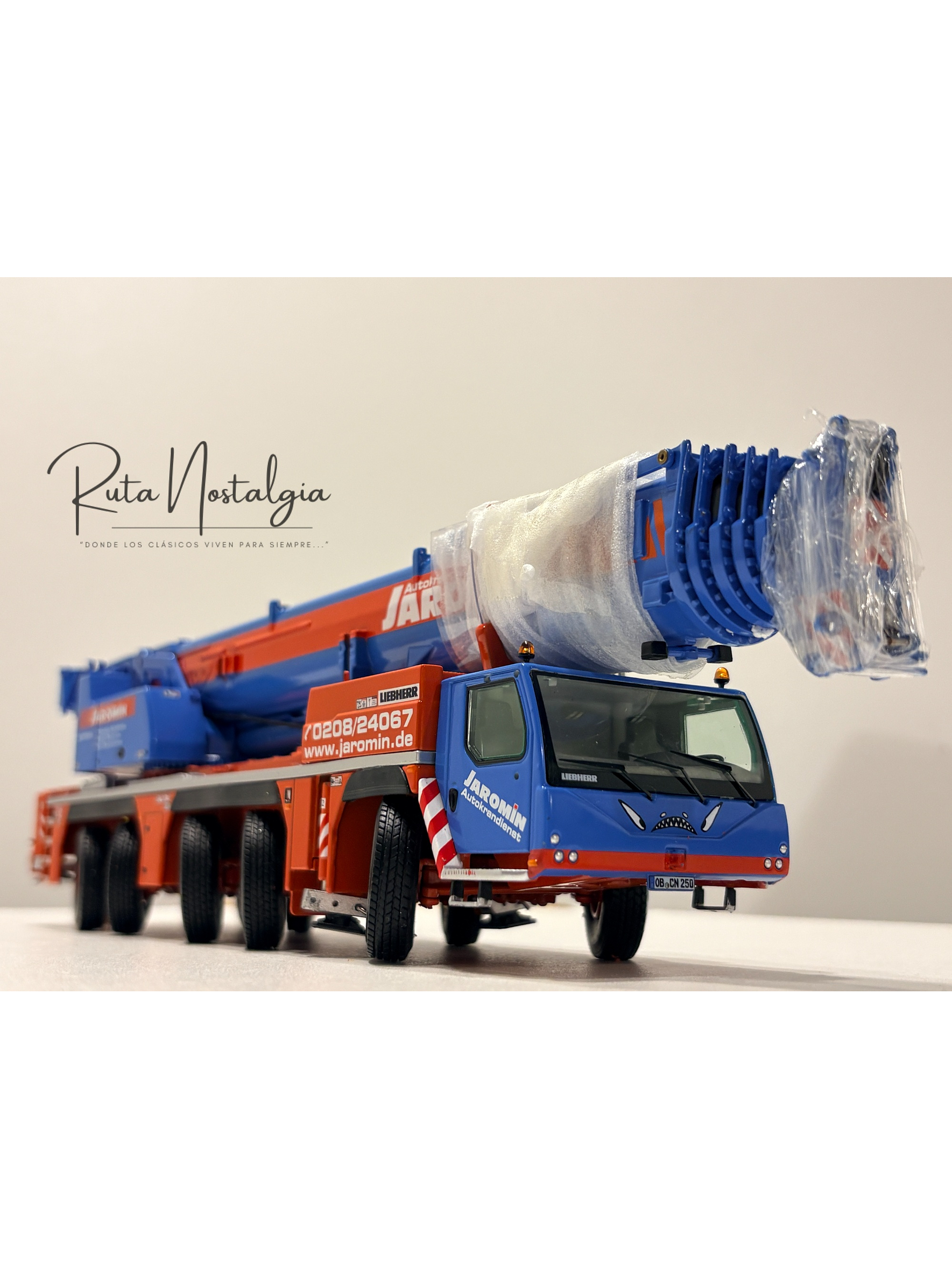 NZG Liebherr LTM 1250-5.1 modelos “Jaromin” / “Fujimoto Juki” 1:50 | Grúa móvil telescópica de colección premium - edición limitada en Chile 1