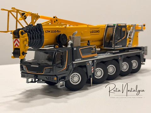 Grúa móvil todo terreno Liebherr LTM 1110-5.2 | Conrad Modelle 1:50 | Grúa de Izaje de 5 ejes de colección en Chile