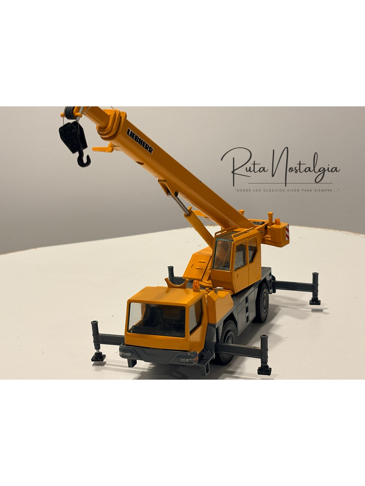 Liebherr LTM 1030-2.1 Conrad | Grúa móvil de 2 ejes a escala 1:50. Modelo raro  en Chile - Comprado. a coleccionista - 1
