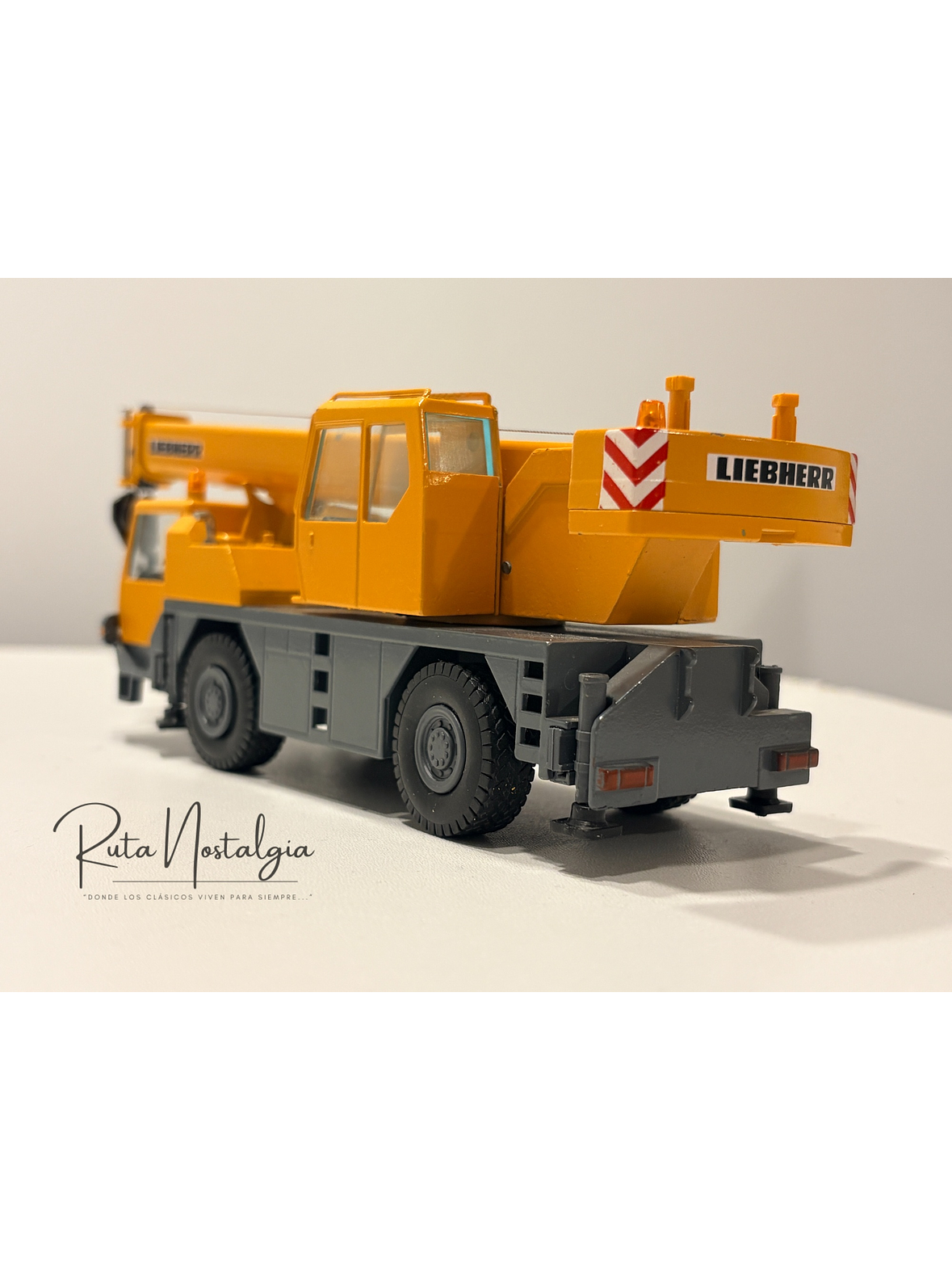 Liebherr LTM 1030-2.1 Conrad | Grúa móvil de 2 ejes a escala 1:50. Modelo raro  en Chile - Comprado. a coleccionista - 4