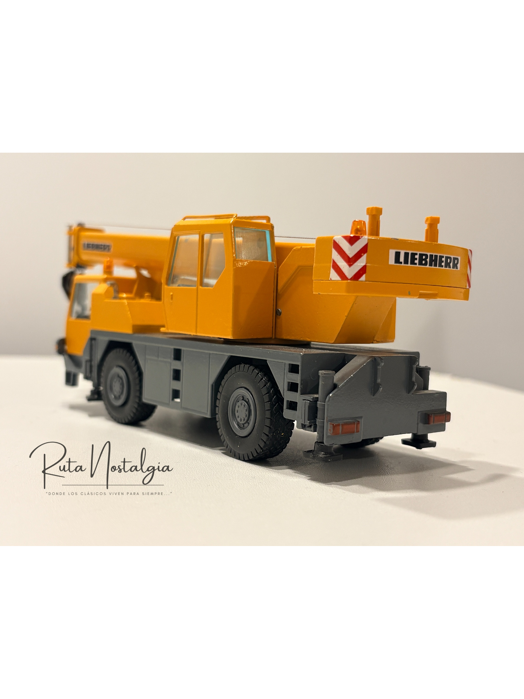 Liebherr LTM 1030-2.1 Conrad | Grúa móvil de 2 ejes a escala 1:50. Modelo raro  en Chile - Comprado. a coleccionista - 4