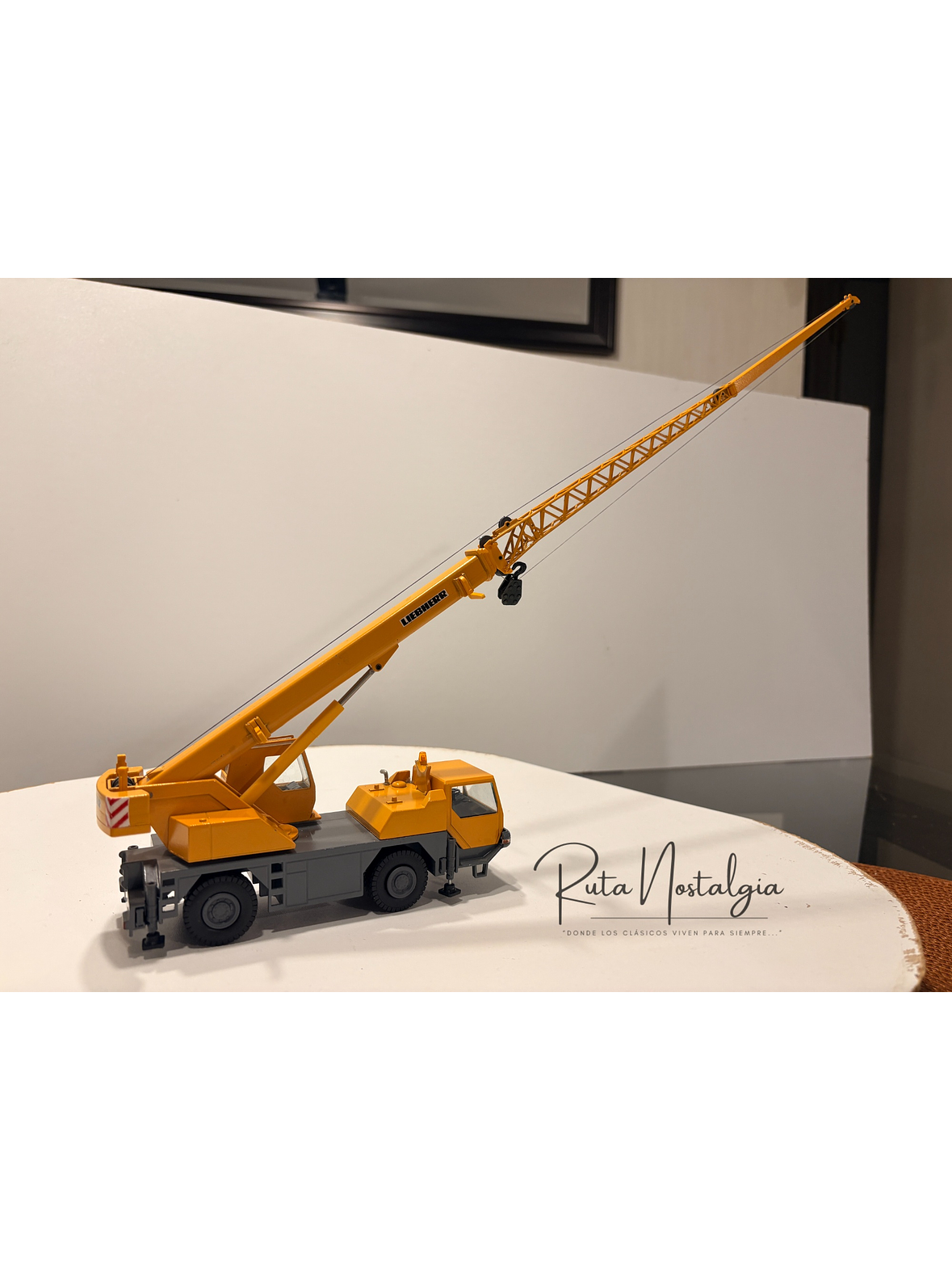 Liebherr LTM 1030-2.1 Conrad | Grúa móvil de 2 ejes a escala 1:50. Modelo raro  en Chile - Comprado. a coleccionista - 5