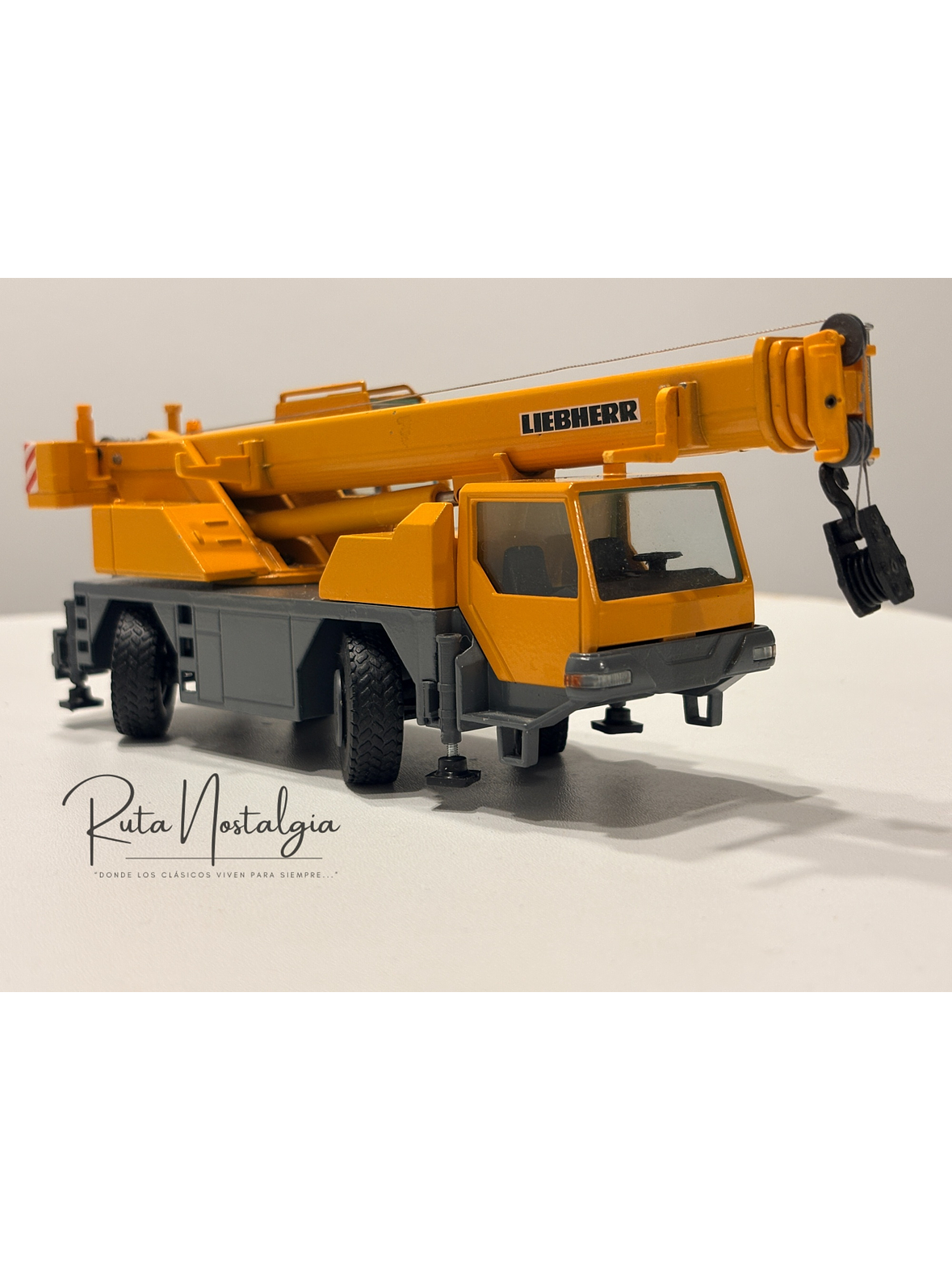 Liebherr LTM 1030-2.1 Conrad | Grúa móvil de 2 ejes a escala 1:50. Modelo raro  en Chile - Comprado. a coleccionista - 11