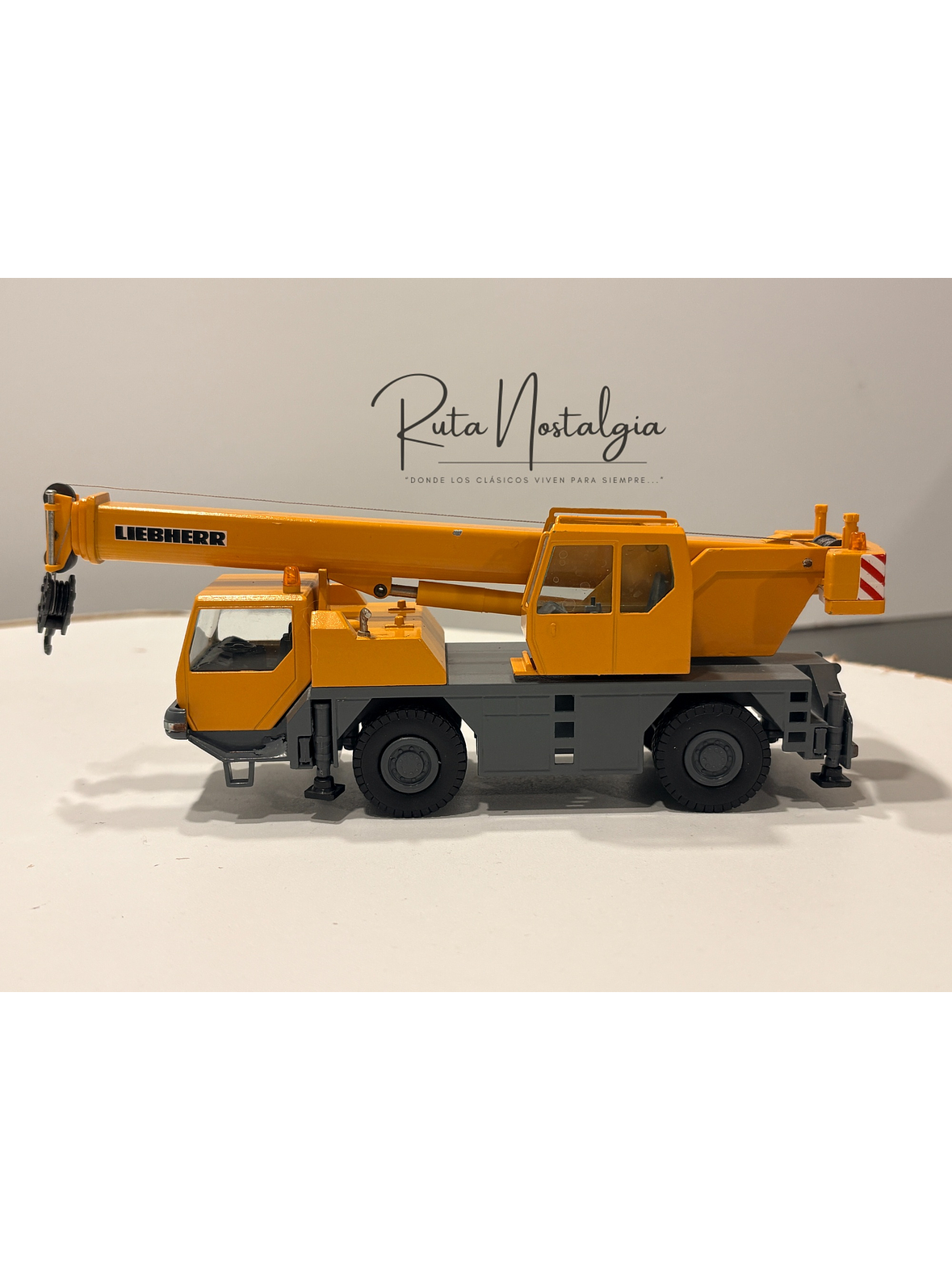 Liebherr LTM 1030-2.1 Conrad | Grúa móvil de 2 ejes a escala 1:50. Modelo raro  en Chile - Comprado. a coleccionista - 3