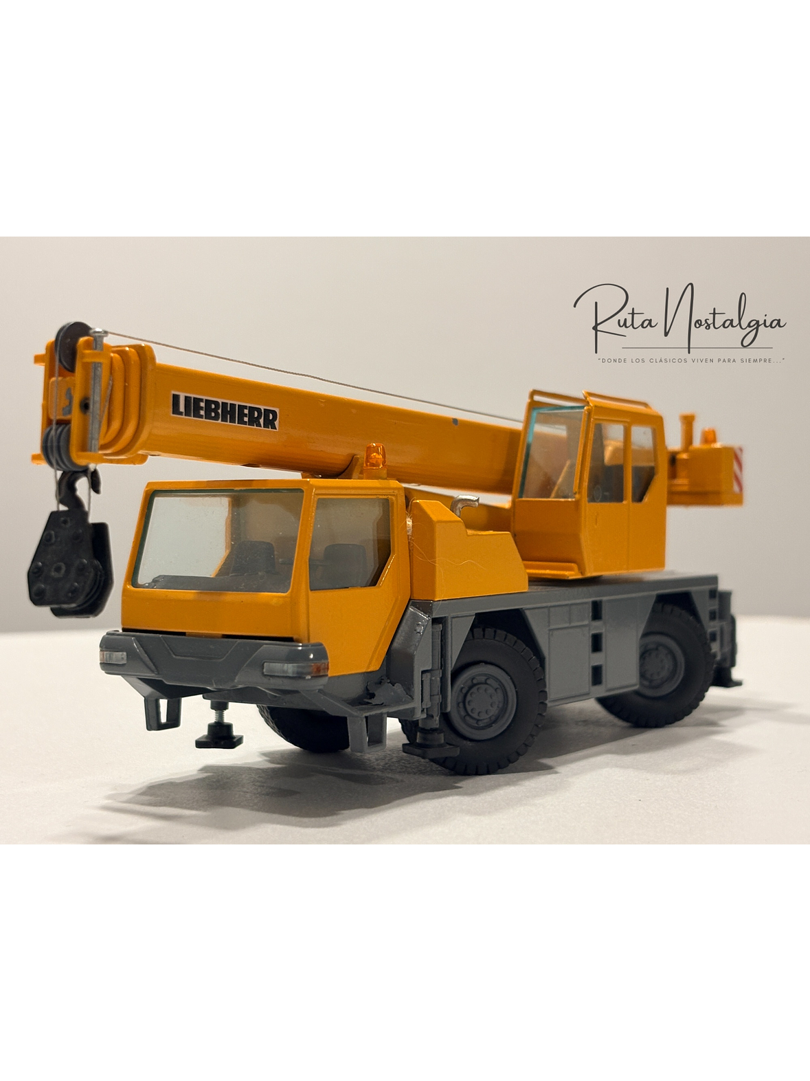 Liebherr LTM 1030-2.1 Conrad | Grúa móvil de 2 ejes a escala 1:50. Modelo raro  en Chile - Comprado. a coleccionista - 2